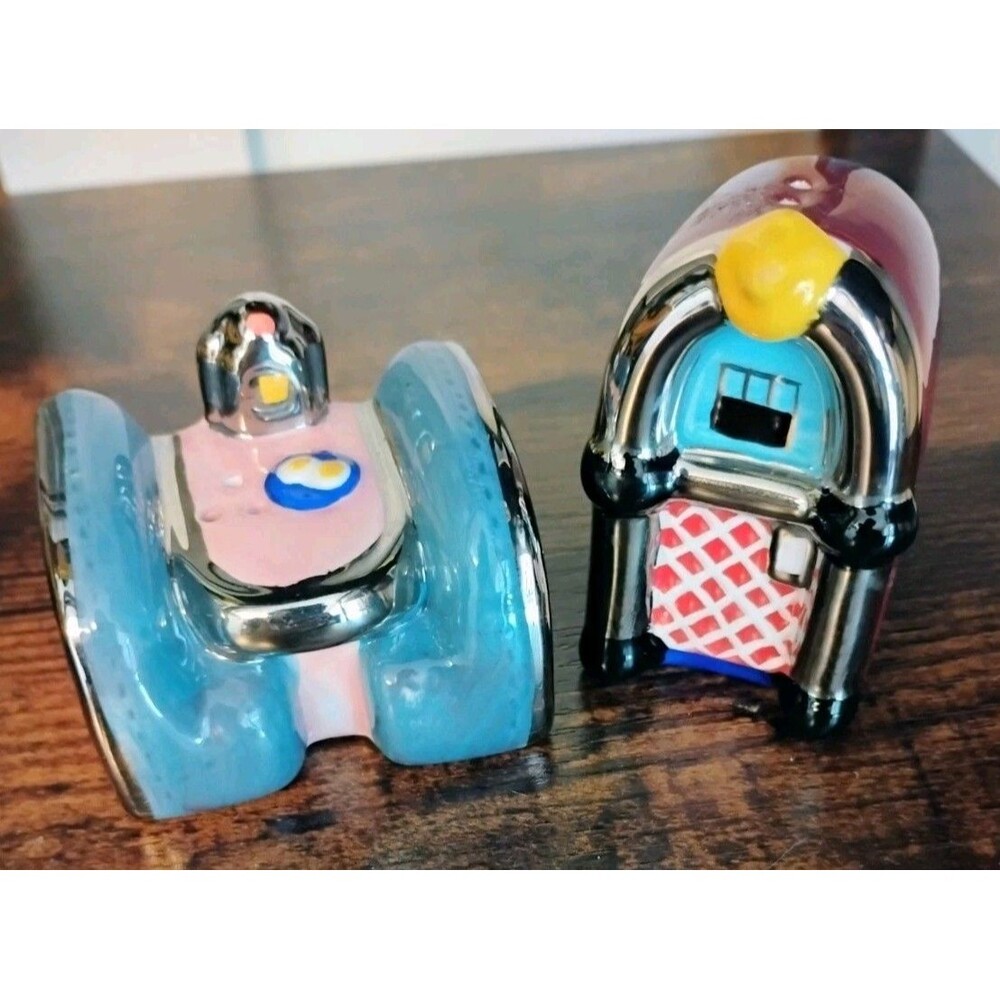 Jerry Berta Diner Collection Salt & Pepper Shakers 1950s Diner Booth Jukebox Set